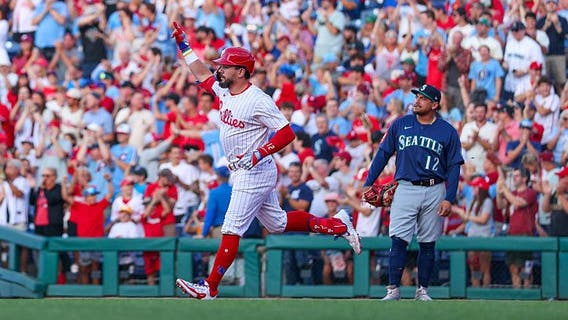 J.T. Realmuto two-run homer in eighth inning sinks Seattle Mariners in 6-4 loss to Phillies