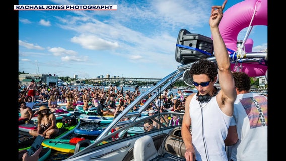 Seattle's 'paddle rave' new summer hit on Lake Union