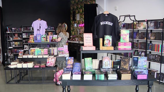 Pacific Northwest sees surge in bookstores dedicated to romance novels