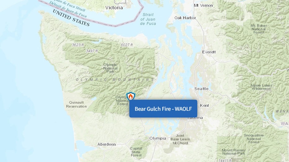Map showing where the Bear Gulch Fire is burning in Washington state.