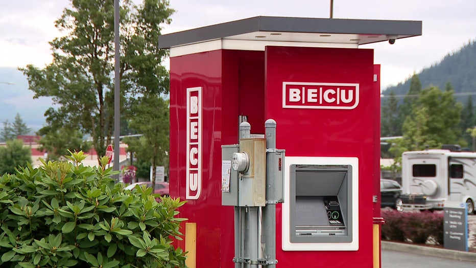 Enumclaw ATM dispenses wrong bills