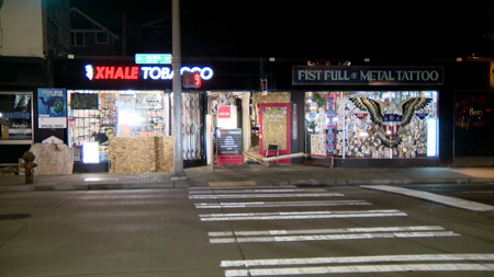 Seattle smoke shop owner shoots at thieves during second break-in this week
