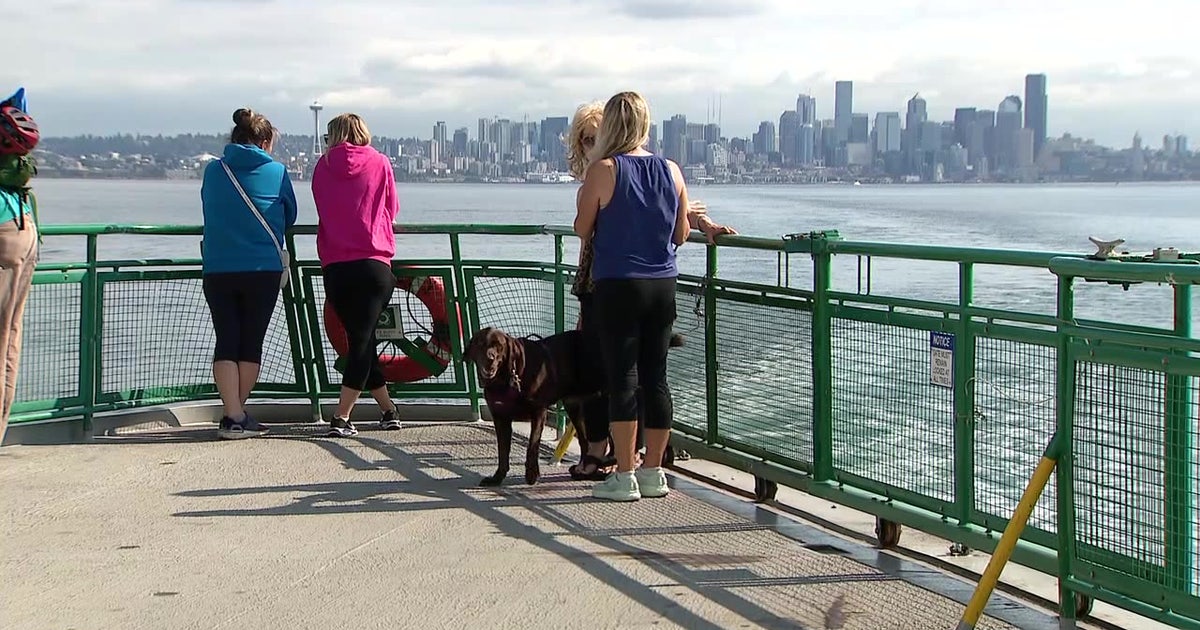How to navigate busy ferry rides to Seattle's Super Bowl parade