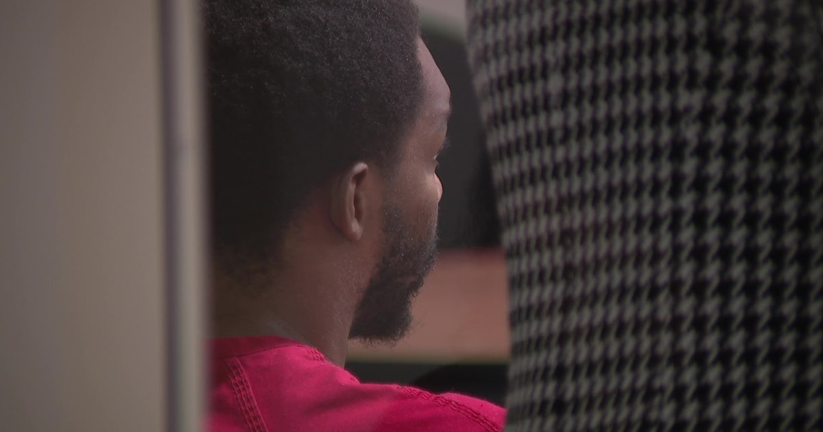 Suspect in Seattle celebrity home invasions pleads not guilty | FOX 13 ...