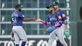 Raleigh's 57th homer, Robles diving catch give Seattle Mariners 6-4 win over Astros
