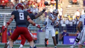 Washington Huskies ride 28-point fourth quarter to 59-24 victory over WSU in Apple Cup