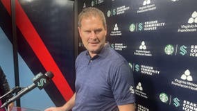 Kraken Notebook: No. 2 goalie job up for grabs between Philipp Grubauer and Matt Murray