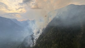 Hikers describe ‘dystopian’ skies as Perry Fire grows in WA's North Cascades