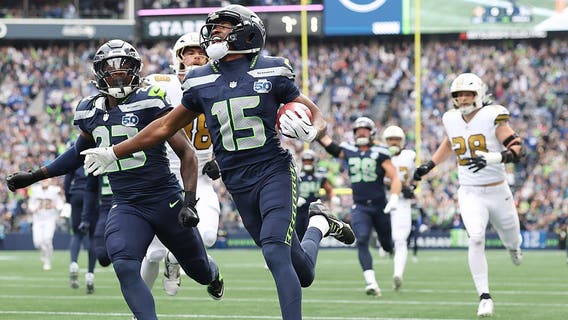Tory Horton has 95-yard punt return TD and TD catch in Seattle Seahawks' 44-13 rout of Saints