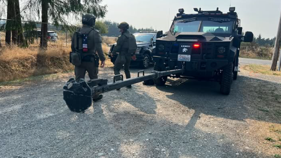 Man digs through floor trying to escape SWAT team in Thurston County, WA standoff