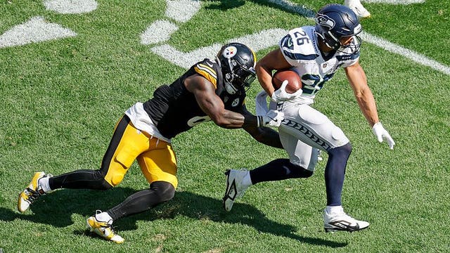 Seahawks Notebook: Zach Charbonnet doesn't practice with foot injury