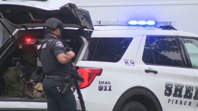 SWAT responds after shooting suspect barricades himself in Pierce County, WA home