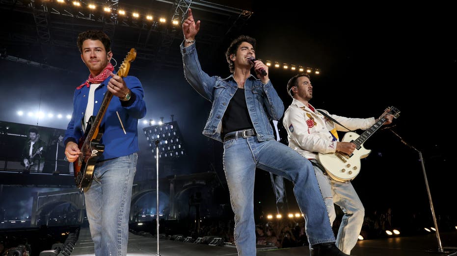 Jonas Brothers set to descend on Seattle: How to get tickets