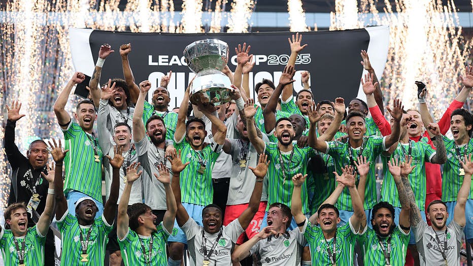 sounders win leagues cup photo