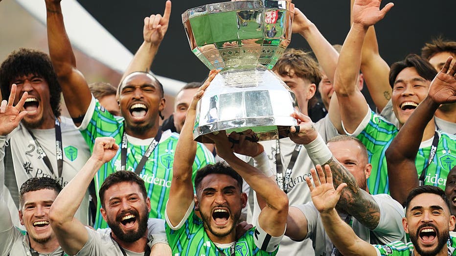 sounders win leagues cup photo