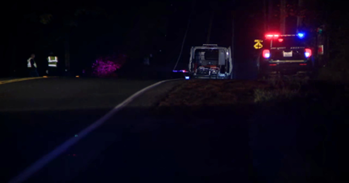 Deputies investigate motorcycle crash near Maple Valley | FOX 13 Seattle