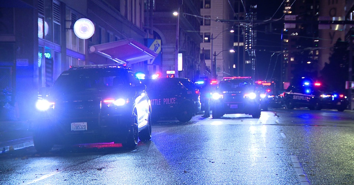 Seattle police investigate reports of armed robbery downtown | FOX 13 ...