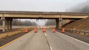 Westbound I-90 closed near Cle Elum, WA after truck hits overpass