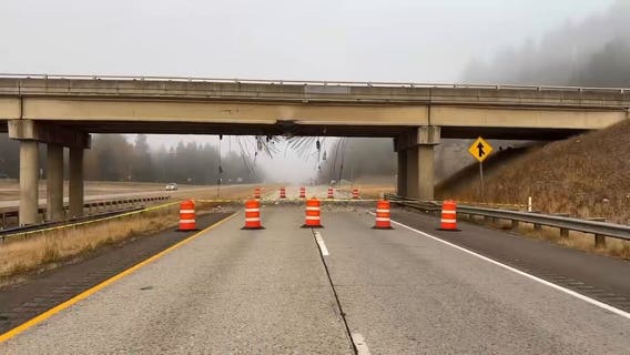 Westbound I-90 closed near Cle Elum, WA after truck hits overpass