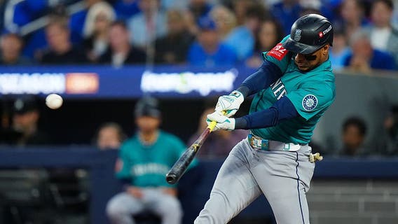 Jorge Polanco leads power surge as Seattle Mariners beat Blue Jays 10-3 in Game 2 of ALCS