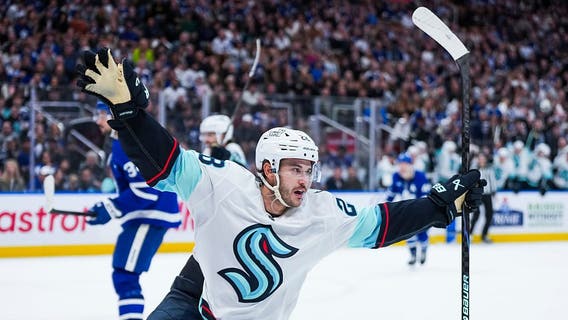 Josh Mahura scores first goal with Seattle Kraken in OT in a 4-3 win over Maple Leafs