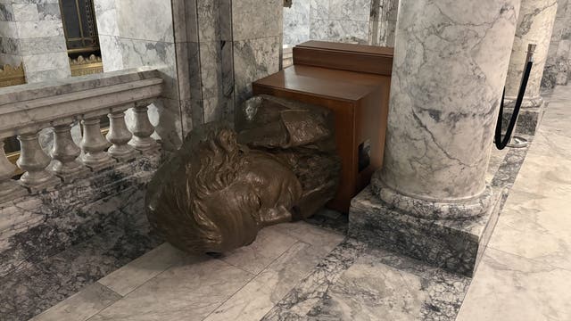 Gov. Ferguson: Intruder breaks into WA Capitol Building