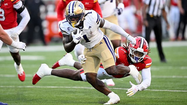 Washington overcomes 20-point deficit to beat Maryland 24-20