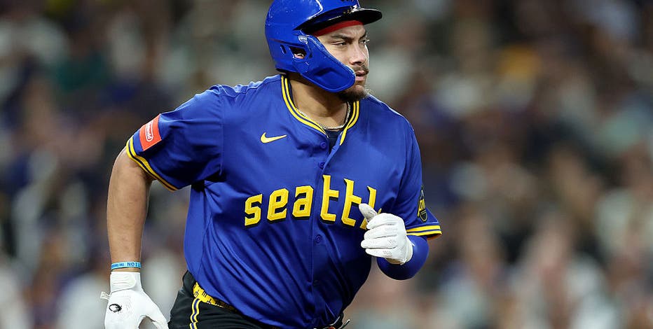 Seattle Mariners 1B Josh Naylor in lineup for ALDS Game 3