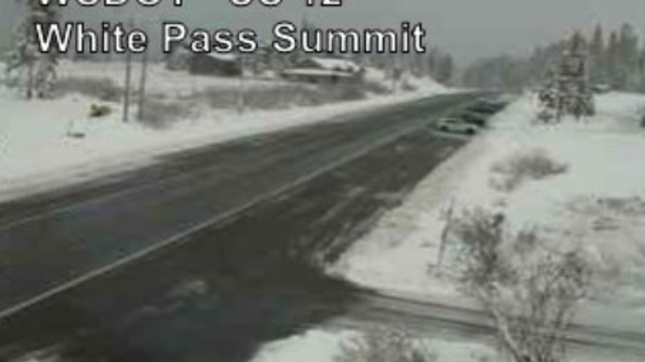White Pass driving conditions According to WSDOT, conditions on White Pass are bare and wet with slush in some places. It is snowing lightly, and the forecast suggests it could continue to snow through Monday night. As of 7 a.m. traction tires are advised and oversize vehicles are prohibited in both directions.
