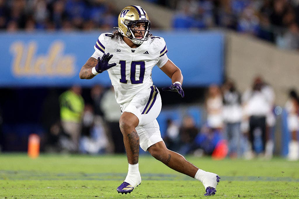 How to watch UW Huskies vs. Oregon Ducks