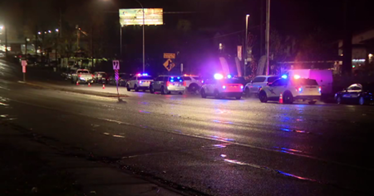 Pedestrian hit, killed by car on SR 99 in Snohomish County | FOX 13 Seattle