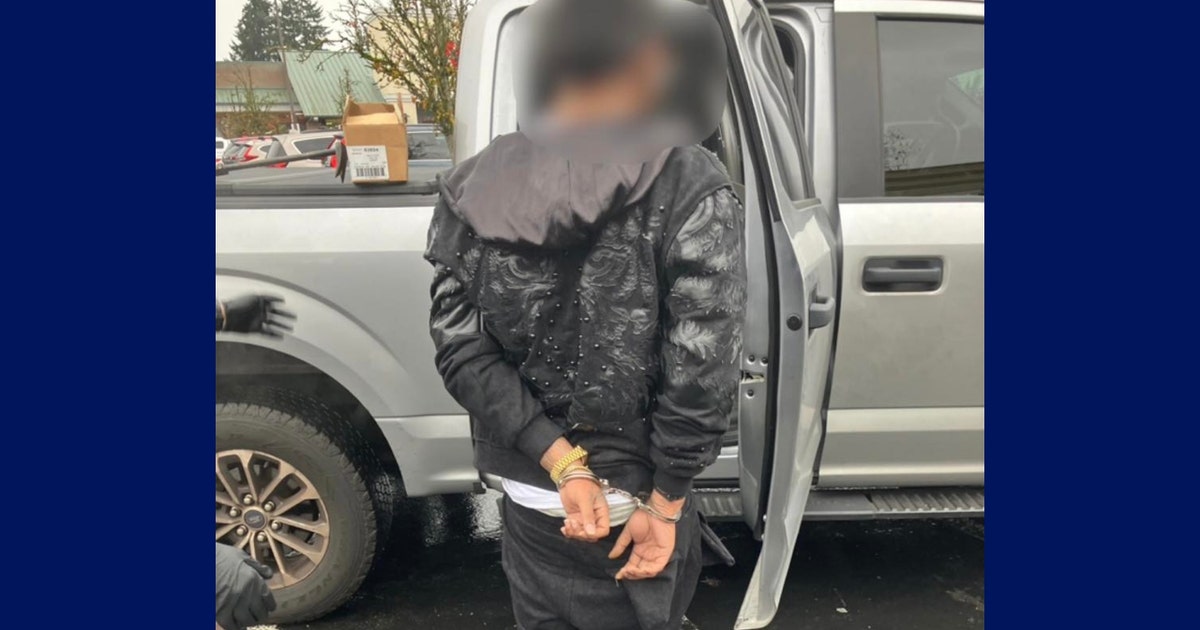 Police arrest man with teen girl at Edmonds motel | FOX 13 Seattle
