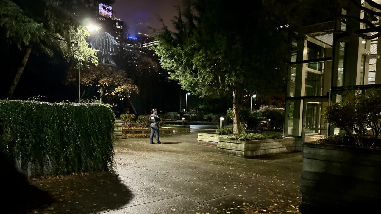 Police investigate death in Downtown Seattle