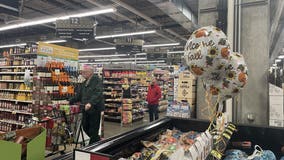 Thanksgiving spending could break records as people hit stores for last-minute items