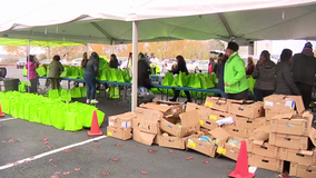Tacoma police giving out free turkeys