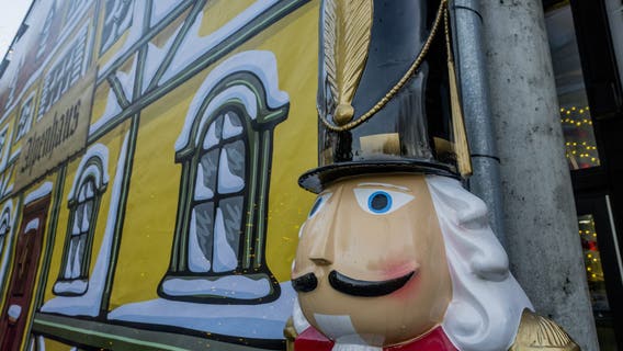 Seattle's Warm 106.9 switches to 24/7 Christmas music for 2025 season