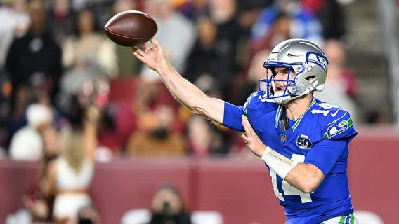 Sam Darnold shining as Seattle Seahawks quarterback, leading team to 6-2 start