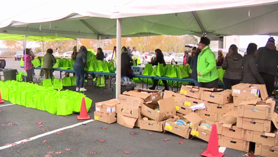 Tacoma police giving out free turkeys