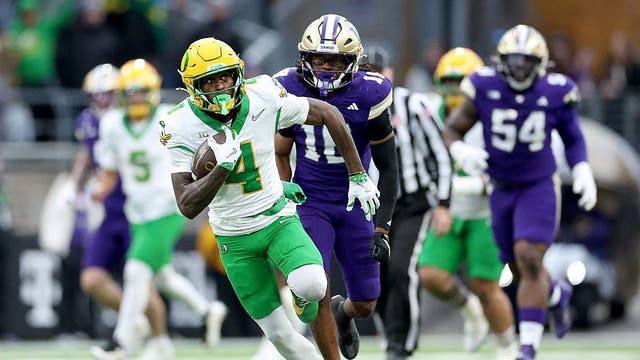 Malik Benson's 64-yard TD helps No. 5 Oregon pull away for 26-14 win over Washington