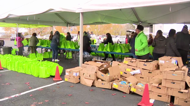 Tacoma police giving out free turkeys