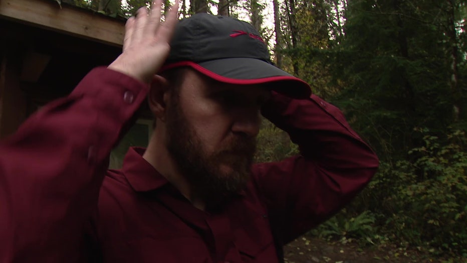 Woodinville owl hat thief