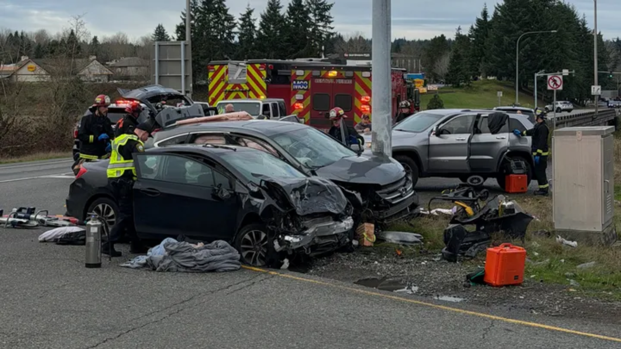 Man charged in Puyallup, WA crash that injured family of 4