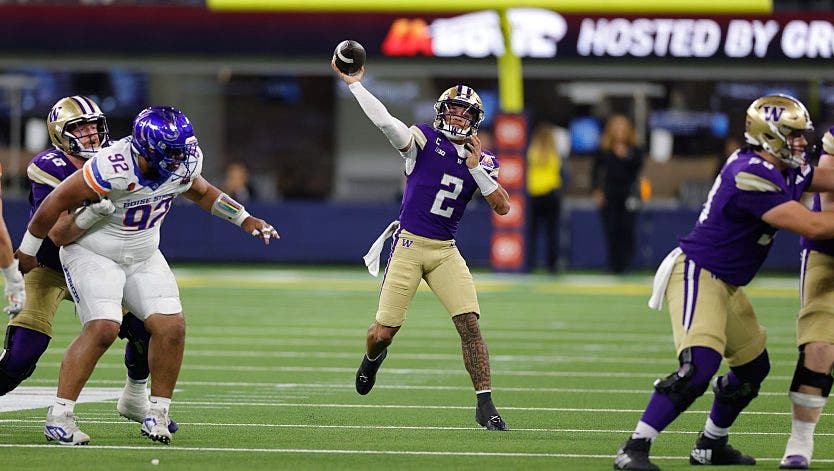 Washington rolls to 38-10 victory over Boise State in LA Bowl