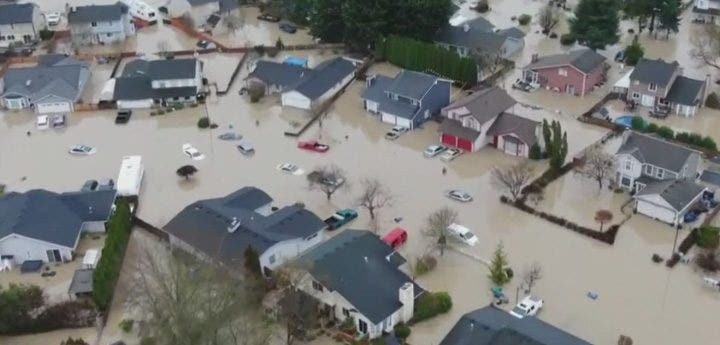 LIVE UPDATES: Washington flooding, road closures, evacuations