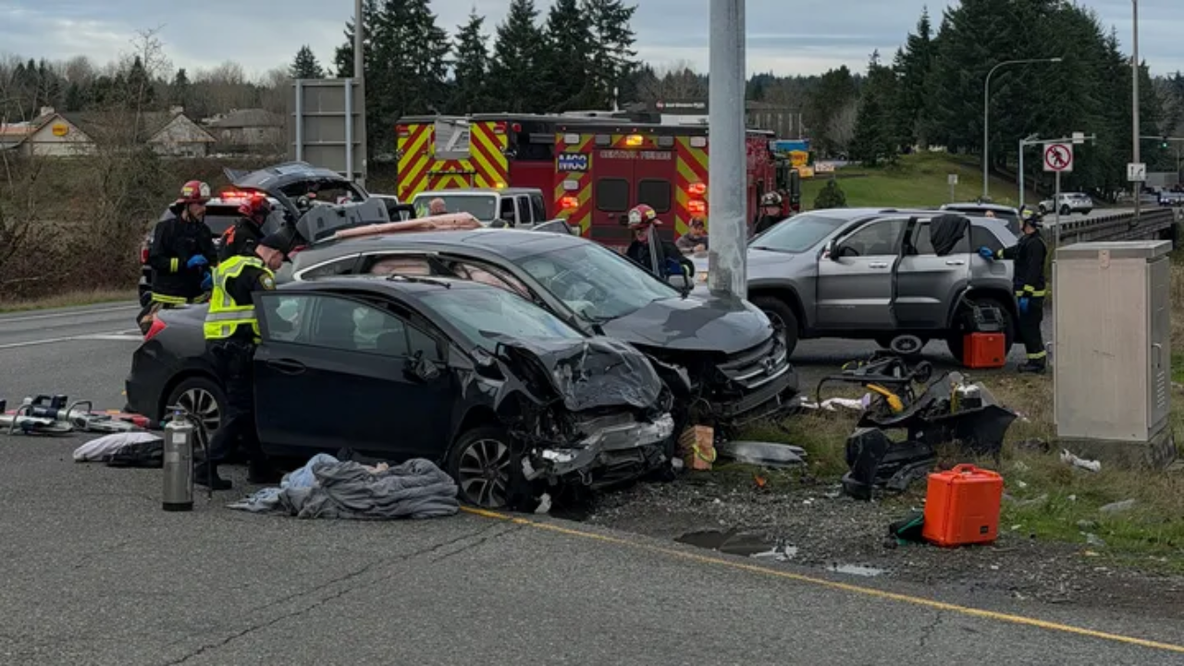 Man charged in Puyallup, WA crash that injured family of 4