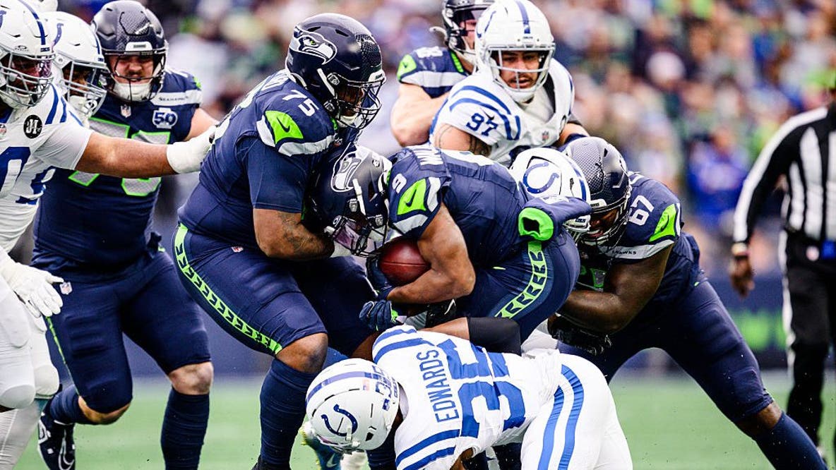 Seahawks Notebook: Playoff scenarios, Charles Cross still DNP