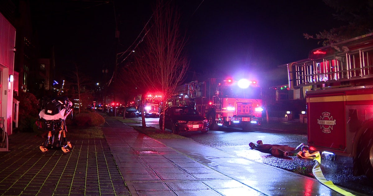 Power lines spark large Seattle fire in Central District | FOX 13 Seattle