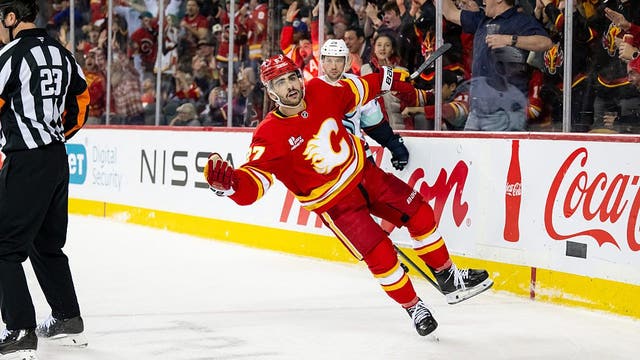 Seattle Kraken allow three third period goals, lose 4-2 to Flames