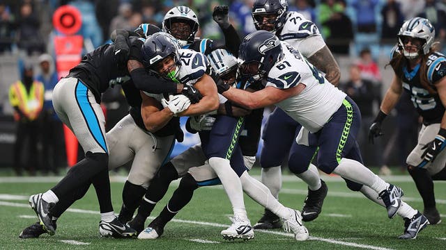 Seattle Seahawks close in on NFC's top seed with 27-10 win over Panthers