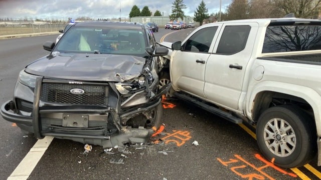 State trooper injured in head-on collision in Lakewood, WA